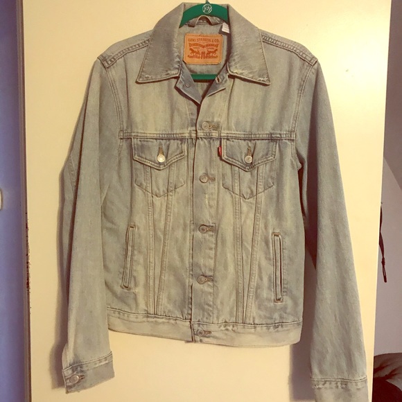 levi's light jacket